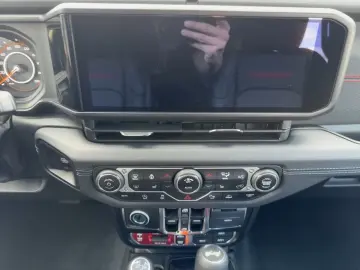 Jeep Wrangler Rubicon 2.0l T-GDI 272PS SkyOneTouch