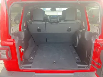 Jeep Wrangler Rubicon 2.0l T-GDI 272PS SkyOneTouch