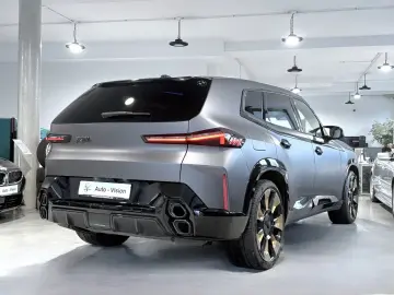 BMW XM  M Drivers  AHK Soft-Close Bowers&Wilkins ACC