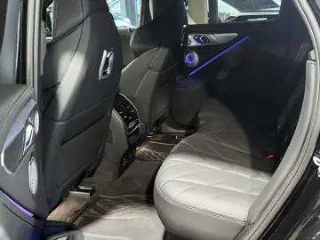 BMW XM  M Drivers  AHK Soft-Close Bowers&Wilkins ACC