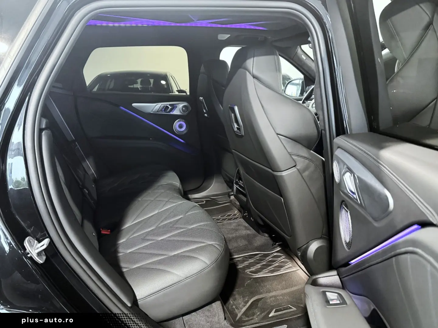 BMW XM  M Drivers  AHK Soft-Close Bowers&Wilkins ACC