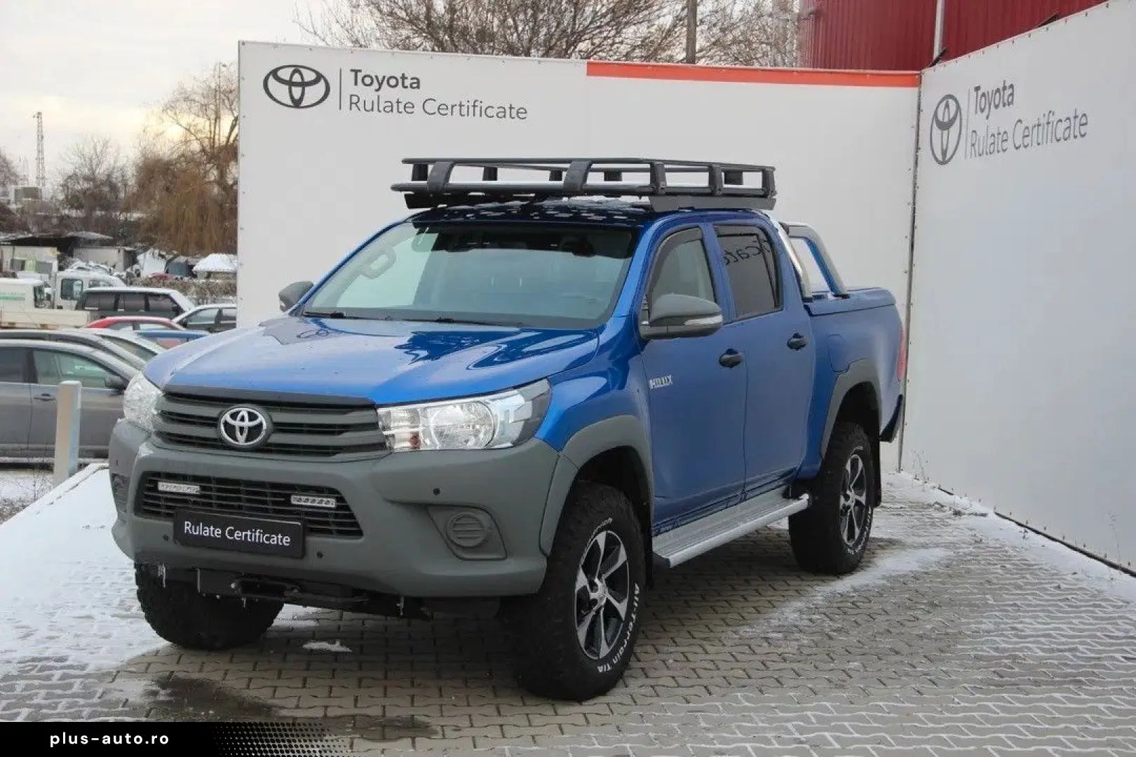 TOYOTA Hilux