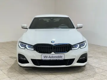 BMW 330i xDrive M Sport Paket Laser-HiFi