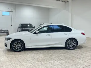 BMW 330i xDrive M Sport Paket Laser-HiFi