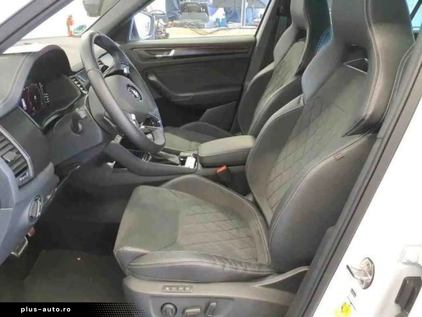 SKODA Kodiaq 2.0 TSI 4x4 DSG Sportline AHK Pano Kamera