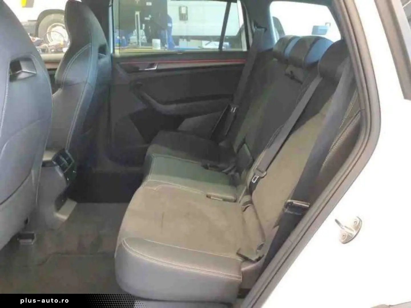 SKODA Kodiaq 2.0 TSI 4x4 DSG Sportline AHK Pano Kamera