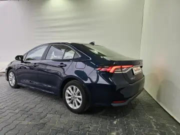 oyota Corolla 1.8 Hybrid Business Aut.