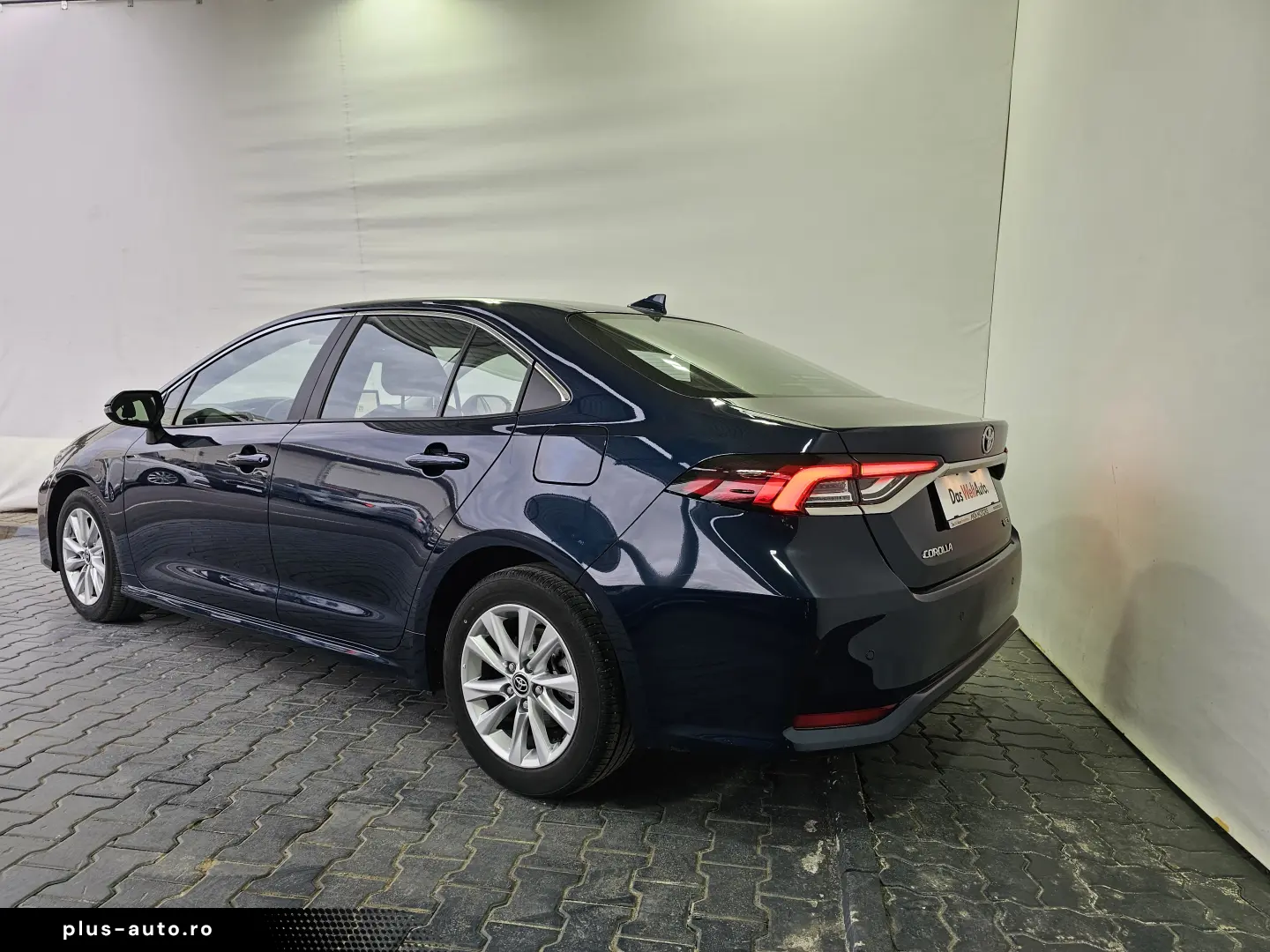 oyota Corolla 1.8 Hybrid Business Aut.