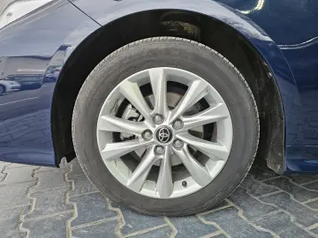 oyota Corolla 1.8 Hybrid Business Aut.