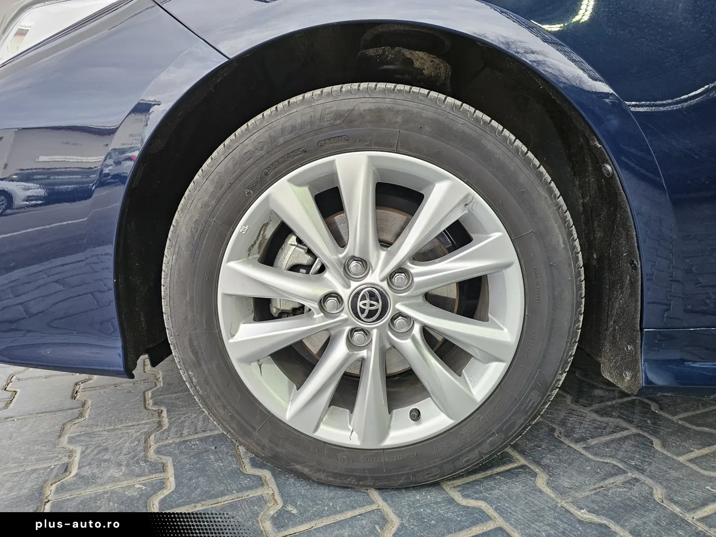 oyota Corolla 1.8 Hybrid Business Aut.