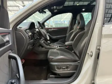 SKODA Kodiaq 2.0 TSI RS 4x4   DSG AHK Pano Kamera