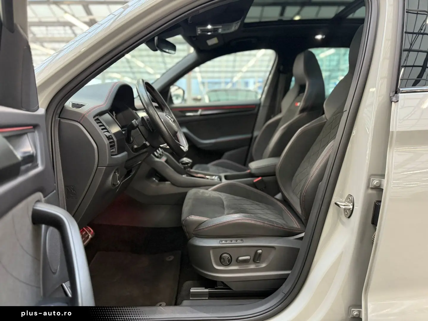 SKODA Kodiaq 2.0 TSI RS 4x4   DSG AHK Pano Kamera