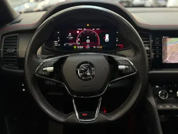 SKODA Kodiaq 2.0 TSI RS 4x4   DSG AHK Pano Kamera