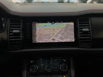 SKODA Kodiaq 2.0 TSI RS 4x4   DSG AHK Pano Kamera