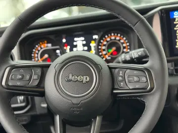 Jeep Wrangler 2.0l Willys 4X4  AHK   Rubicon