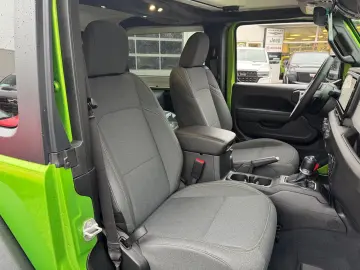 Jeep Wrangler 2.0l Willys 4X4  AHK   Rubicon