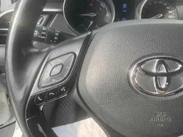 TOYOTA C-HR 1.8 HSD C-lassy Business LED mono-tone