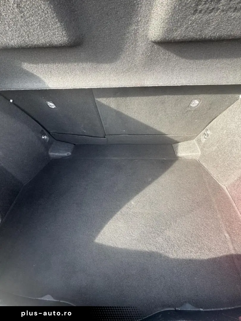 TOYOTA C-HR 1.8 HSD C-lassy Business LED mono-tone