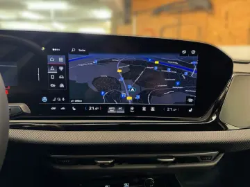 AUDI A5 Limousine TFSI qu S line AHK MATRIX 360  NAV