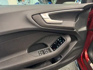 AUDI A5 Limousine TFSI qu S line AHK MATRIX 360  NAV