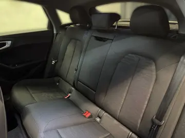 AUDI A5 Limousine TFSI qu S line AHK MATRIX 360  NAV