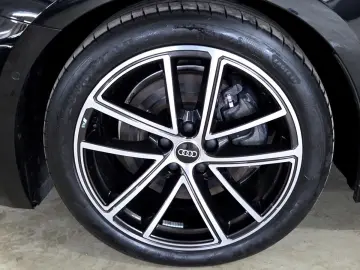 AUDI A5 Avant TDI quattro S-tronic MATRIX HUD B&O AHK