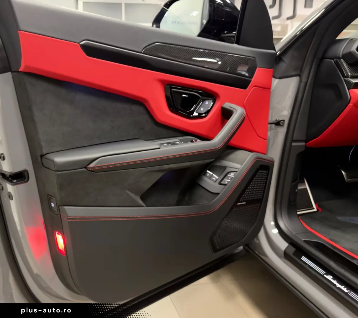 Lamborghini Urus URUS SE GRIGIO CHINA