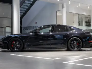 Porsche Panamera GTS