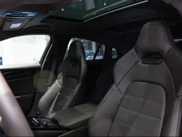 Porsche Panamera GTS