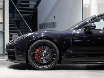 Porsche Panamera GTS