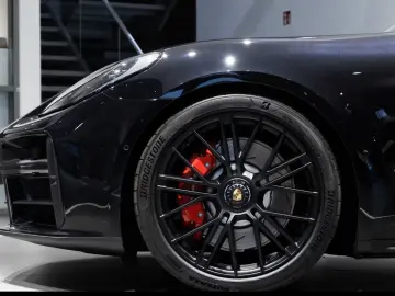 Porsche Panamera GTS