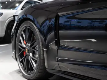 Porsche Panamera GTS