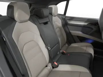 Porsche Cayenne Electric Panorama Chrono