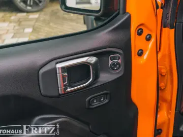 Jeep Wrangler Willys MY25 - 2.0l Automatik 4x4 2-Door