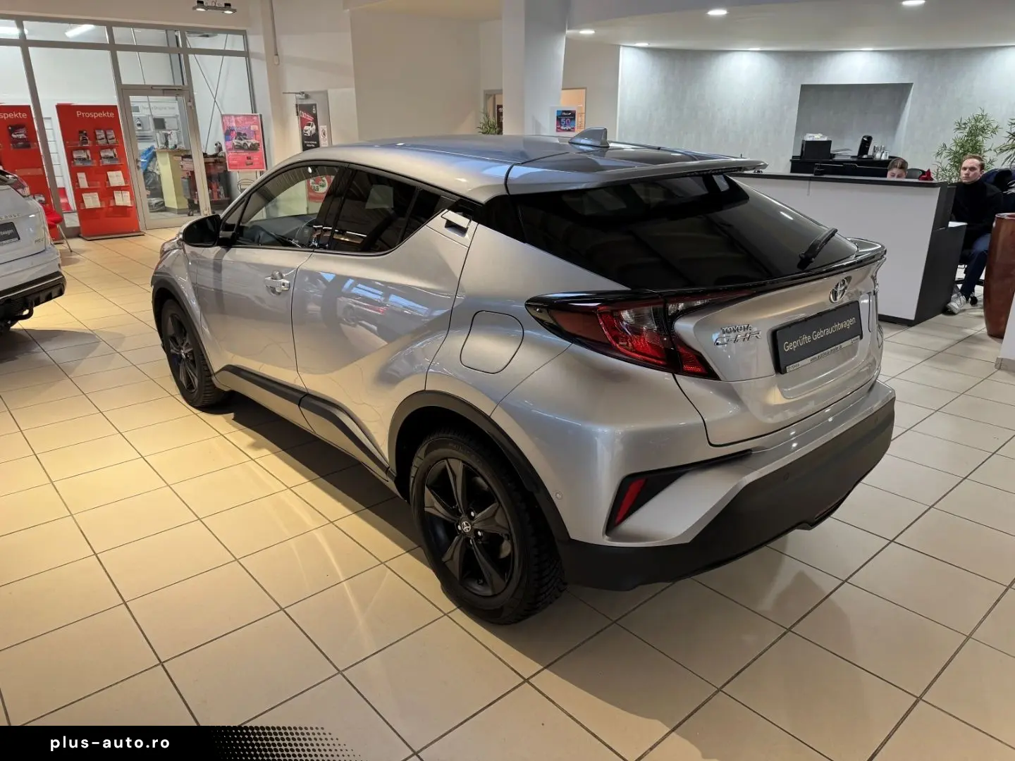 TOYOTA C-HR Hybrid Team D NAVI Sitzheizung KAmera Garan