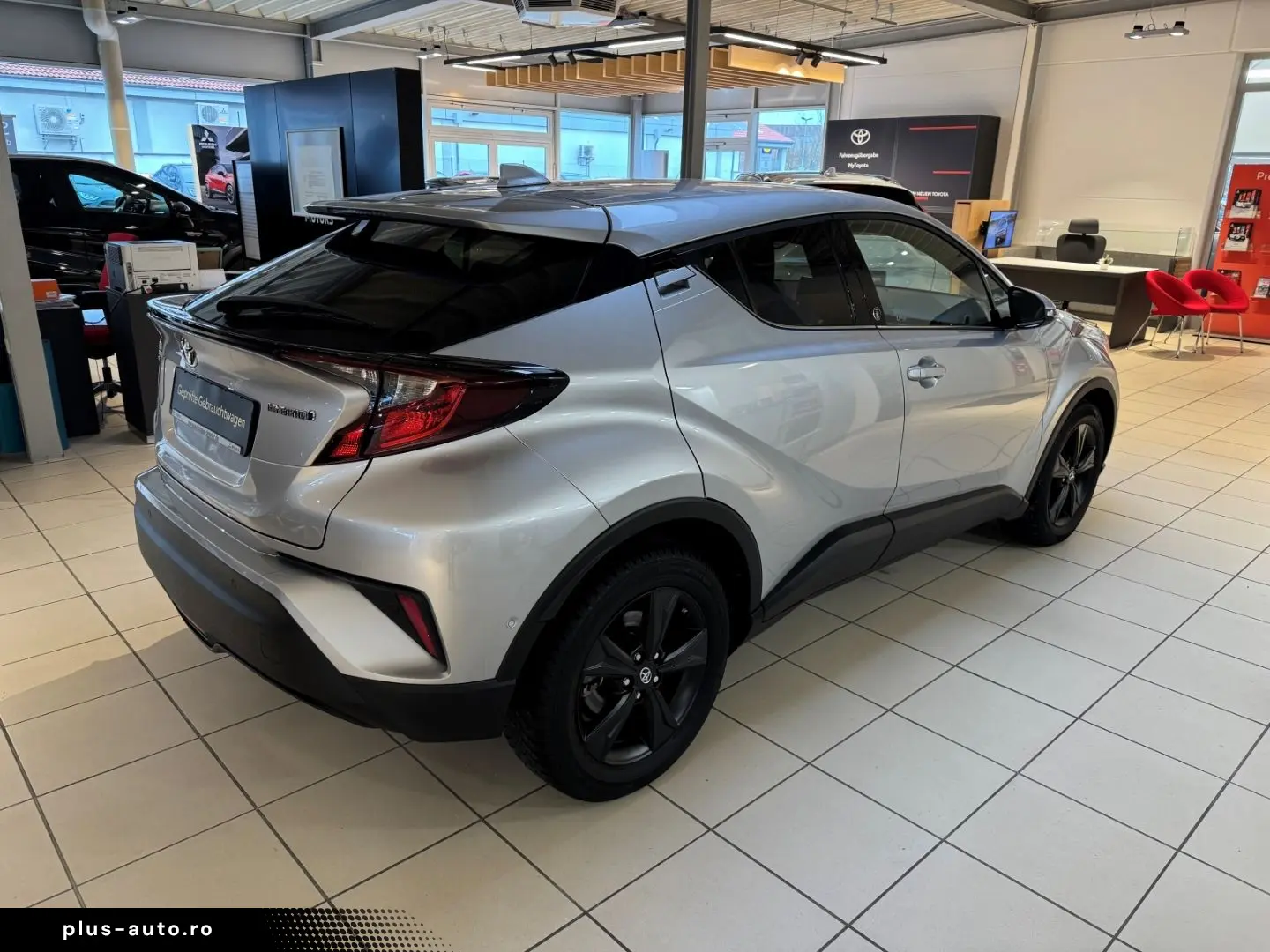 TOYOTA C-HR Hybrid Team D NAVI Sitzheizung KAmera Garan