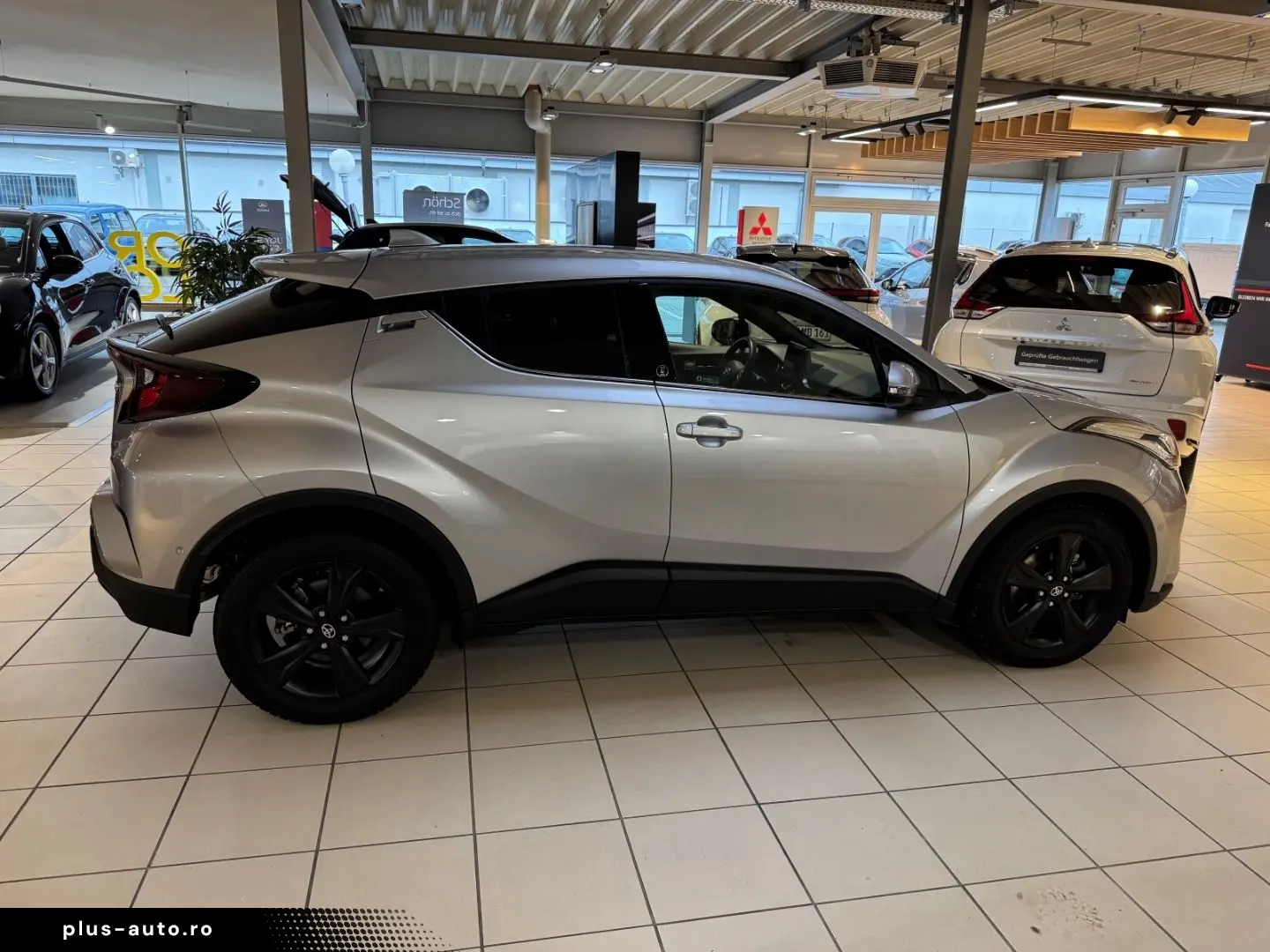 TOYOTA C-HR Hybrid Team D NAVI Sitzheizung KAmera Garan