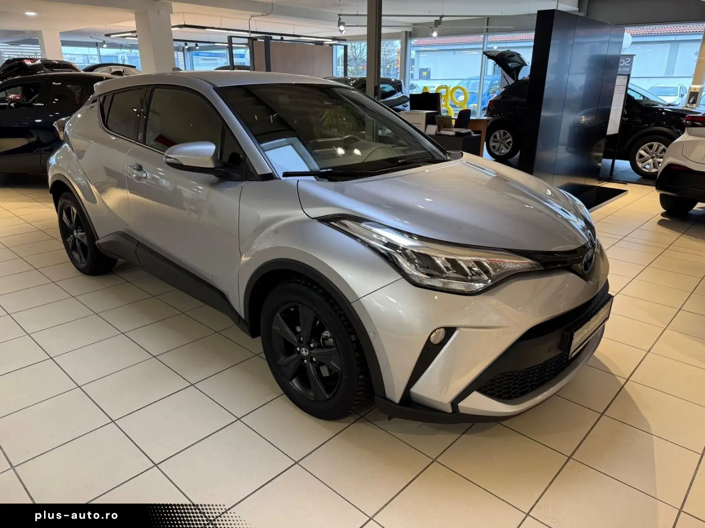 TOYOTA C-HR Hybrid Team D NAVI Sitzheizung KAmera Garan