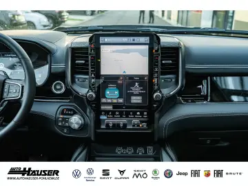 Dodge RAM 1500 CrewCab Limited Night Edition 3.0 Hurricane