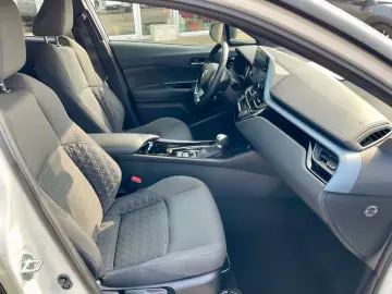 TOYOTA C-HR Hybrid 2.0 Team D ACC PDC CARPLAY