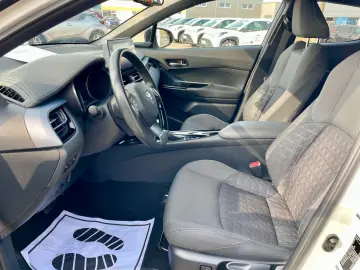 TOYOTA C-HR Hybrid 2.0 Team D ACC PDC CARPLAY