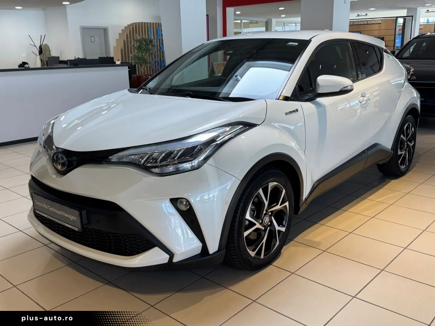 TOYOTA C-HR Hybrid Team D   CarPlay & Android Auto   Si