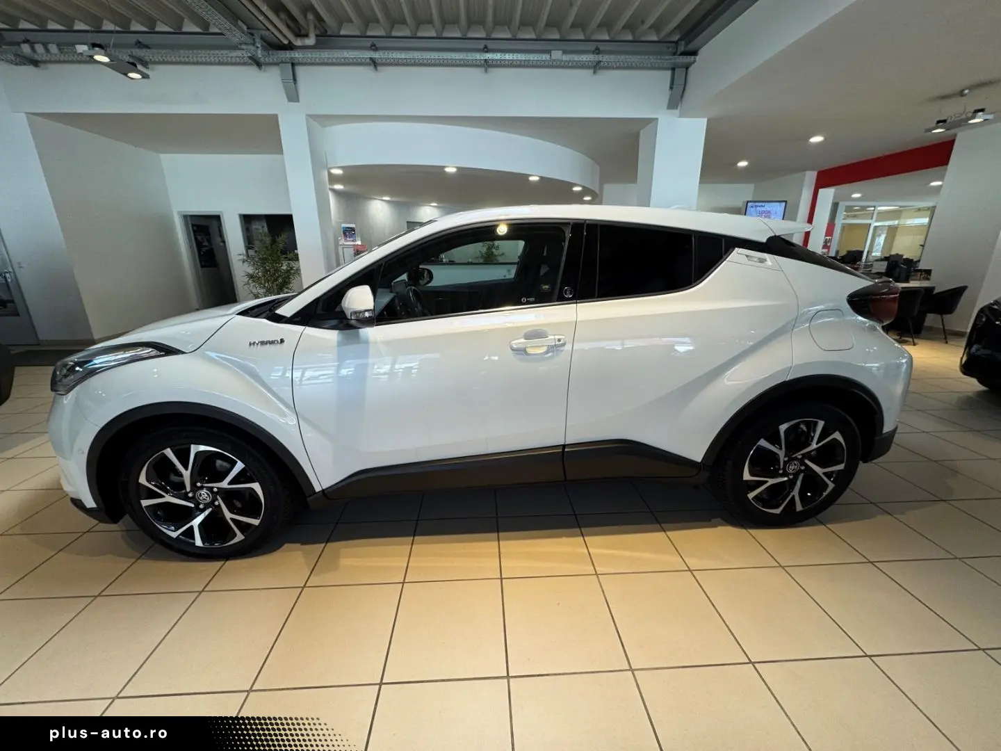 TOYOTA C-HR Hybrid Team D   CarPlay & Android Auto   Si