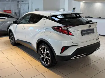 TOYOTA C-HR Hybrid Team D   CarPlay & Android Auto   Si