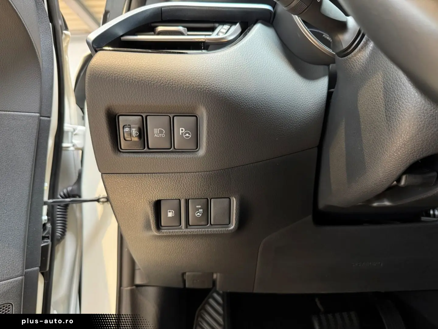 TOYOTA C-HR Hybrid Team D   CarPlay & Android Auto   Si