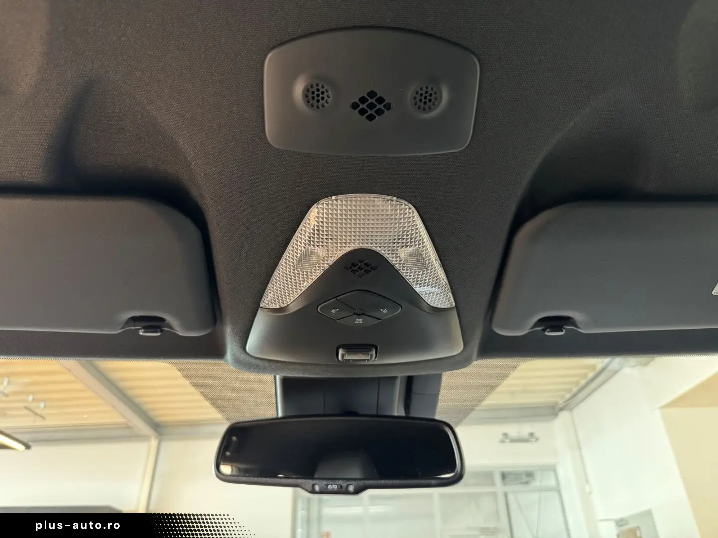 TOYOTA C-HR Hybrid Team D   CarPlay & Android Auto   Si