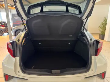 TOYOTA C-HR Hybrid Team D   CarPlay & Android Auto   Si