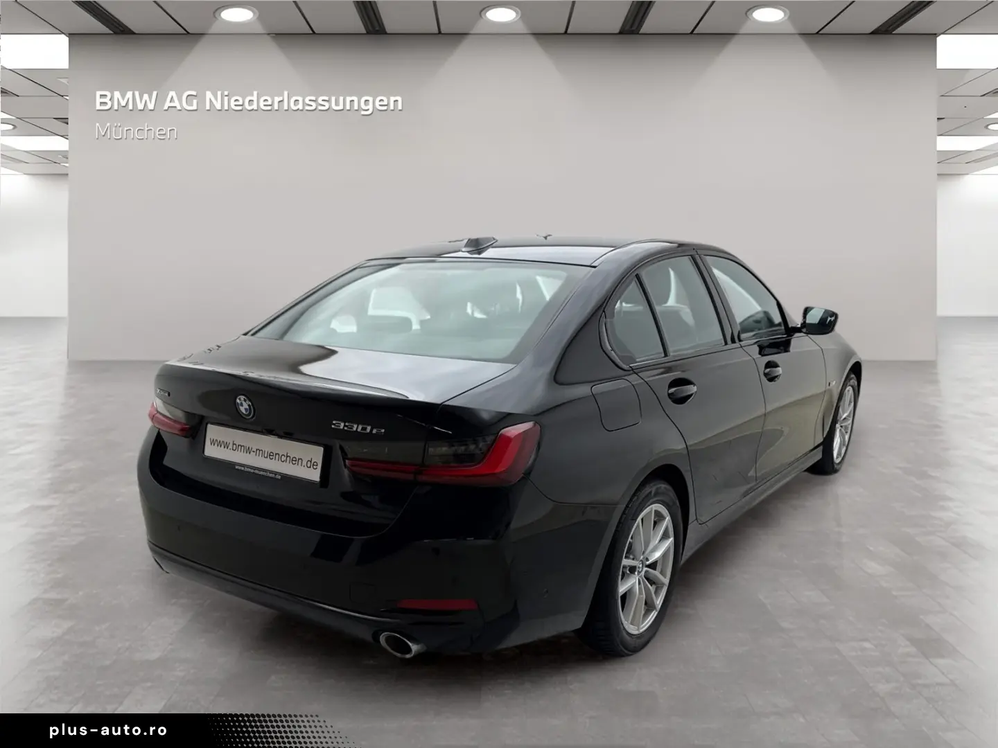 BMW 330e xDrive BrownLeather HUD HiFi Keyless