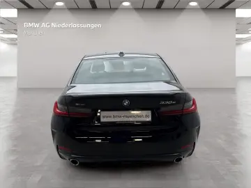 BMW 330e xDrive BrownLeather HUD HiFi Keyless