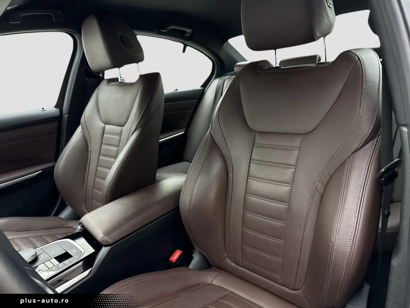 BMW 330e xDrive BrownLeather HUD HiFi Keyless